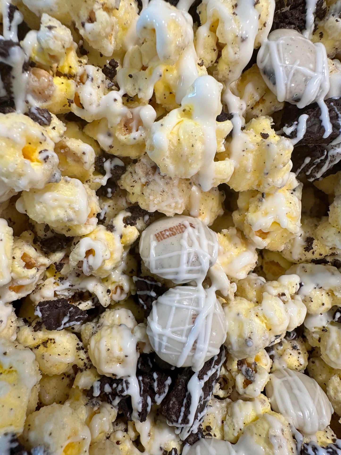 Gourmet Cookies & Cream Popcorn